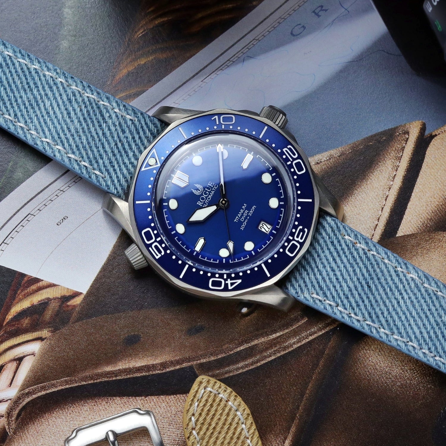 Blaues Handgefertigtes Denim - Uhrenarmband – DenimaTex™ von Helvetus® - Helvetus DE